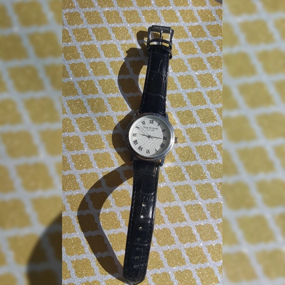 Watch - Picture 2 of 6